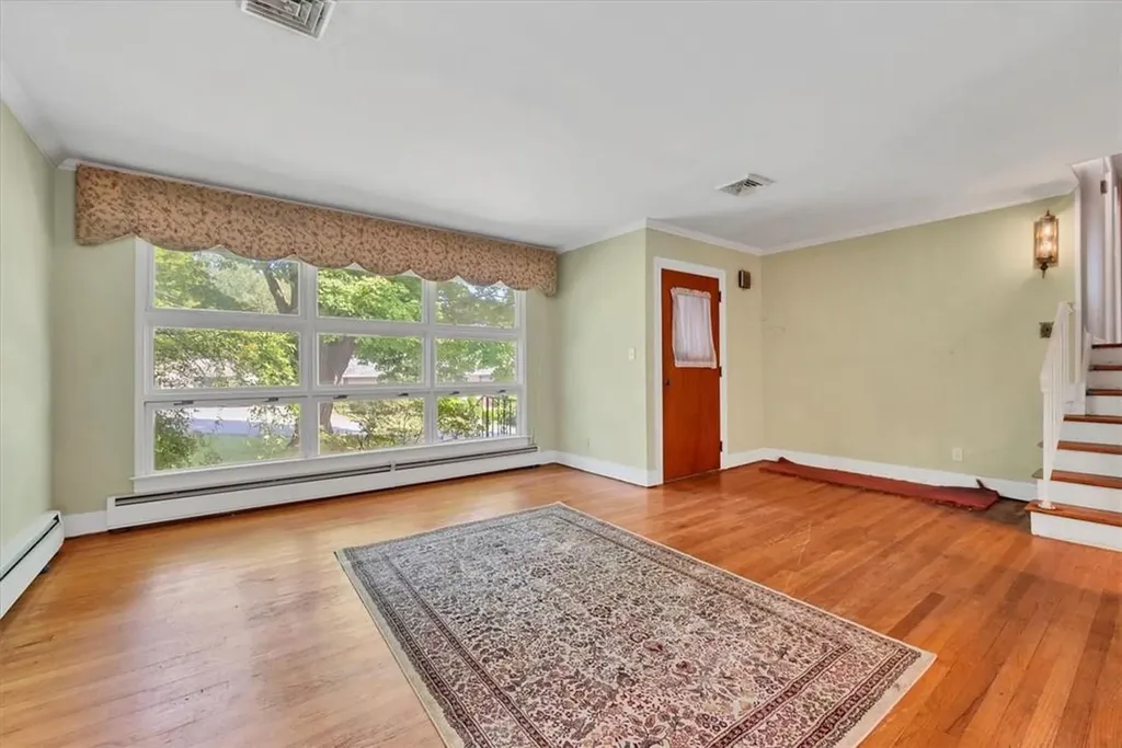 5 Mid Oaks Road Monroe NY 10950