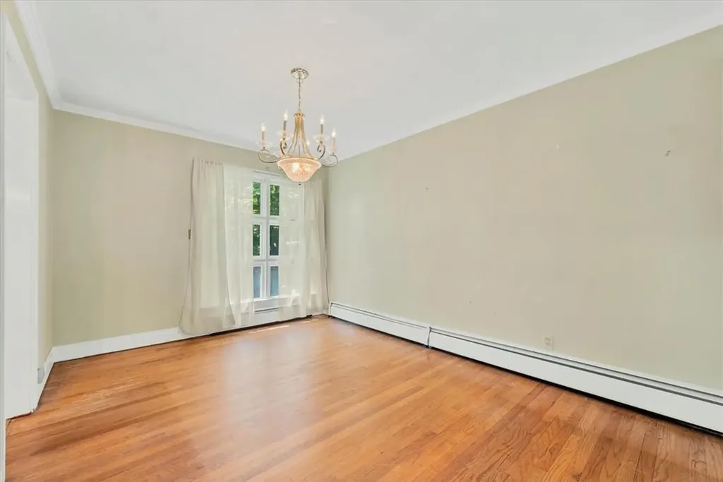 5 Mid Oaks Road Monroe NY 10950