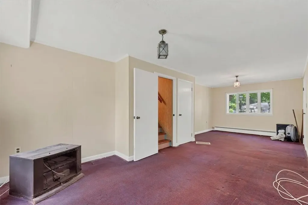 5 Mid Oaks Road Monroe NY 10950