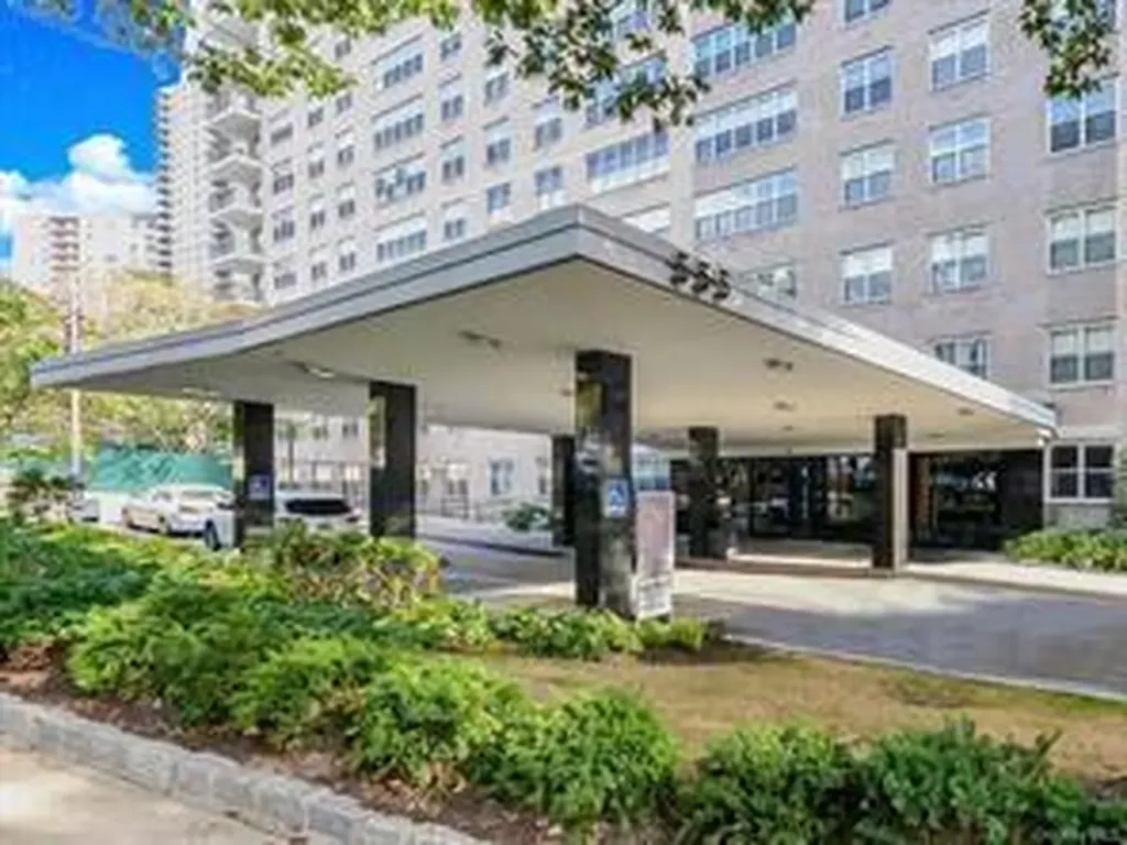 555 Kappock Street Bronx NY 10471