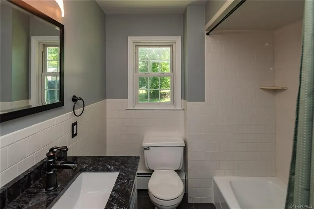 85 Lavoletta Street Wallkill NY 12589