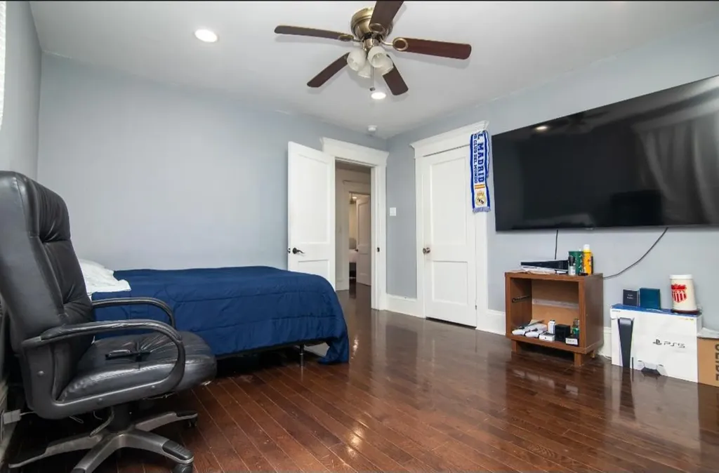 22 Gladstone Avenue Walden NY 12586