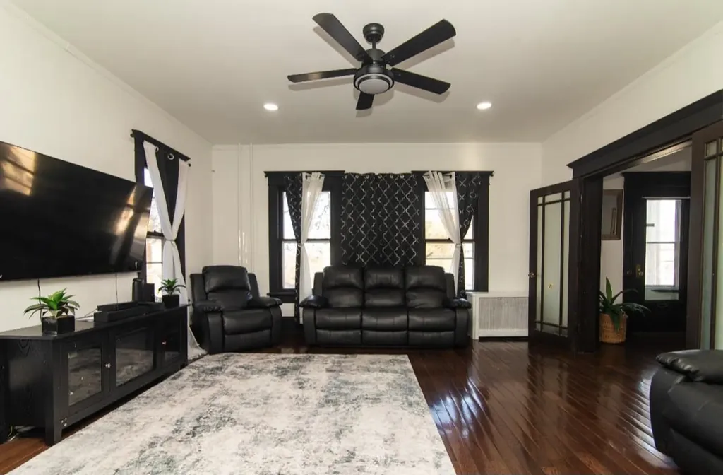 22 Gladstone Avenue Walden NY 12586