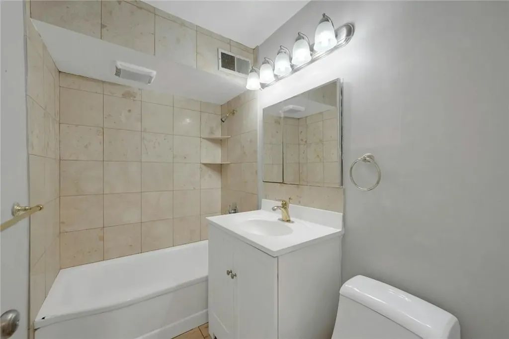 8 Beacon Lane Rye Brook NY 10573
