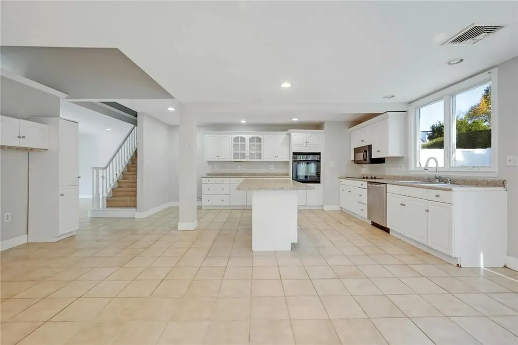 8 Beacon Lane Rye Brook NY 10573