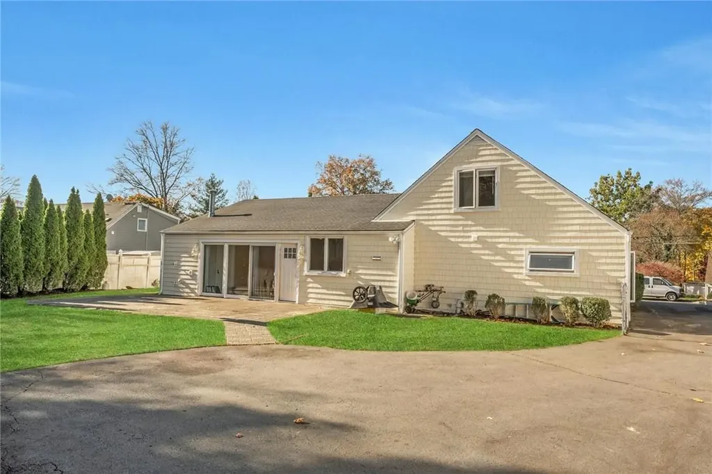 8 Beacon Lane Rye Brook NY 10573
