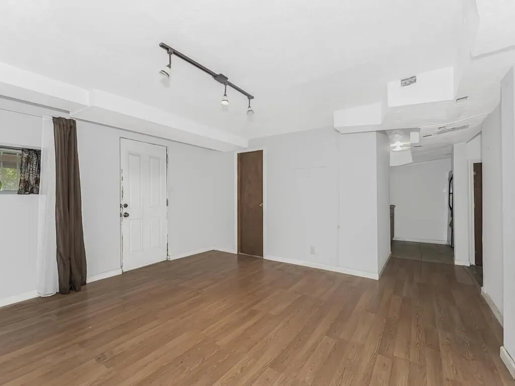 410 Mcclellan Avenue Mount Vernon NY 10553