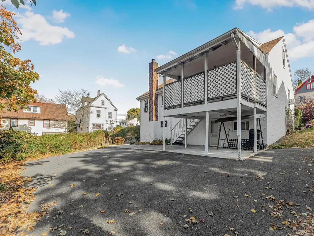 410 Mcclellan Avenue Mount Vernon NY 10553