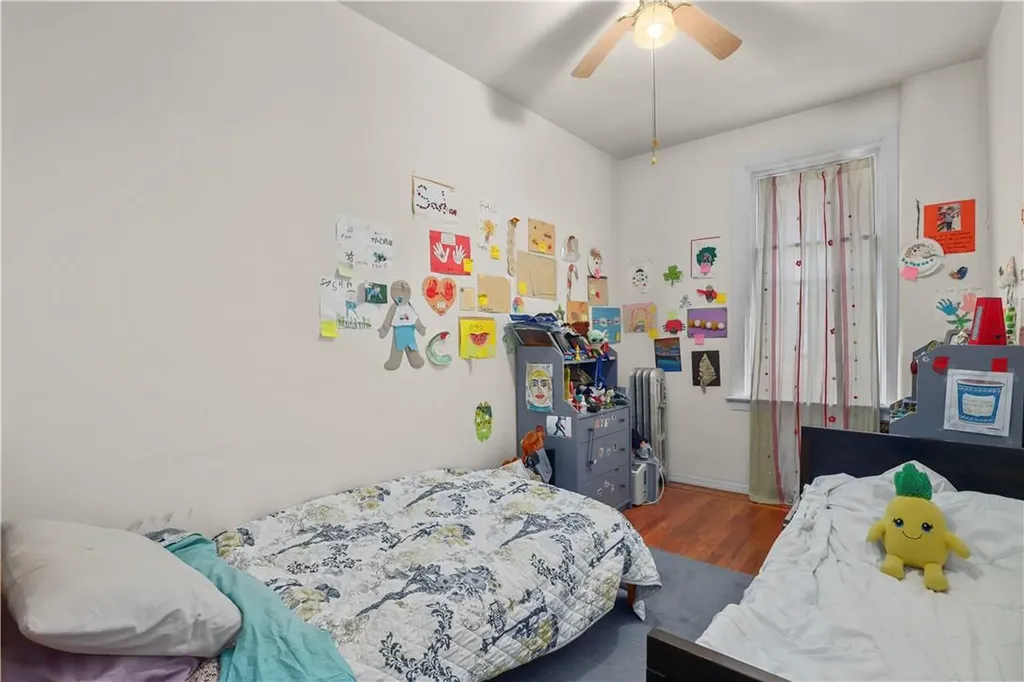 3066 Roberts Bronx NY 10461