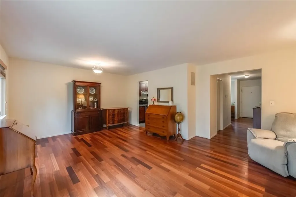3 Downing Place Poughkeepsie NY 12603