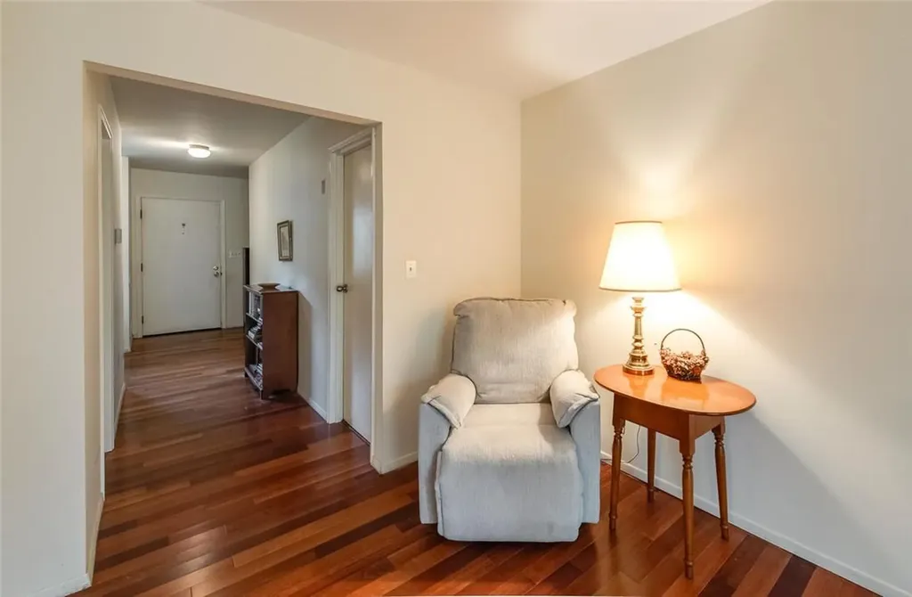 3 Downing Place Poughkeepsie NY 12603