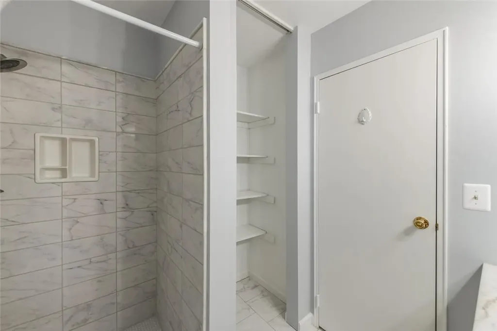3 Downing Place Poughkeepsie NY 12603