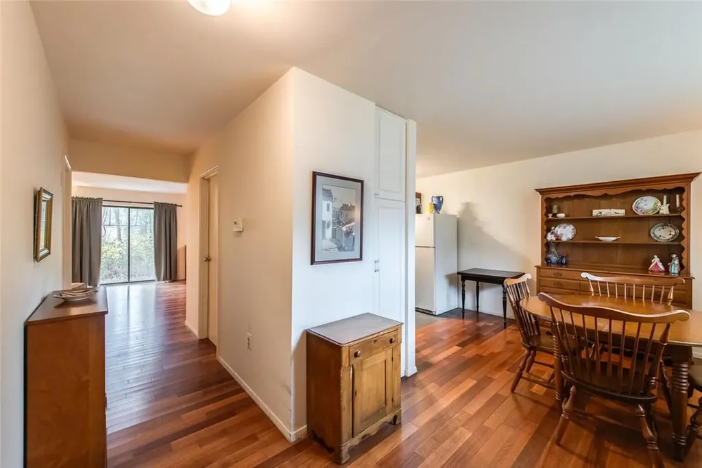 3 Downing Place Poughkeepsie NY 12603