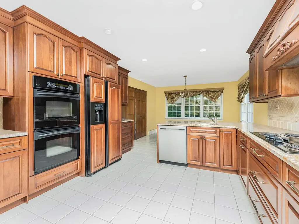 11 Sunset Lane Harrison NY 10528