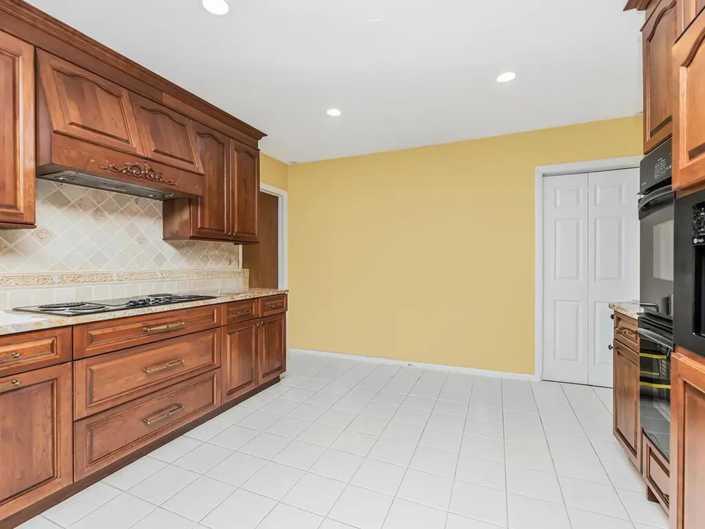 11 Sunset Lane Harrison NY 10528