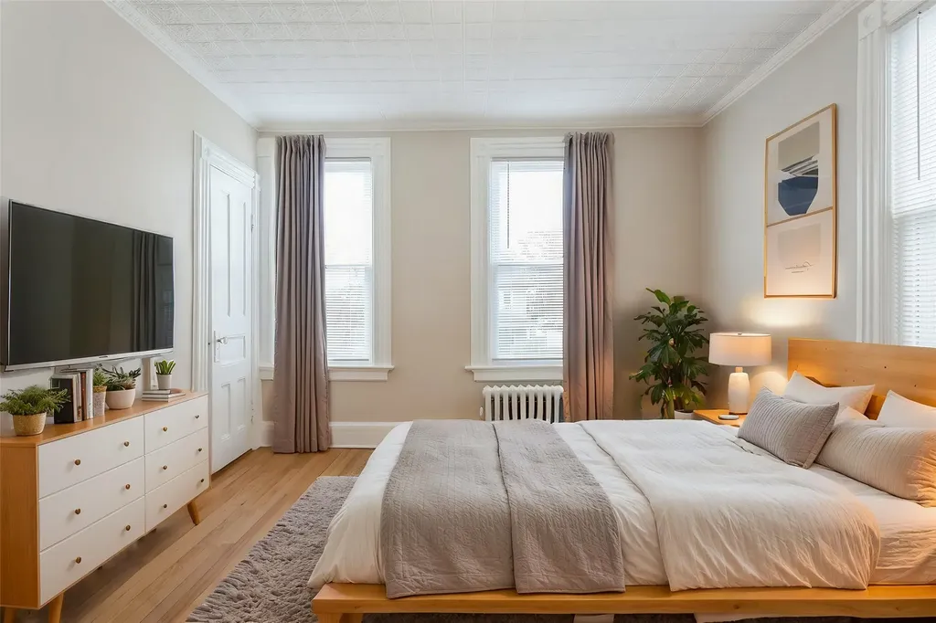 20 Hemlock Place New Rochelle NY 10805