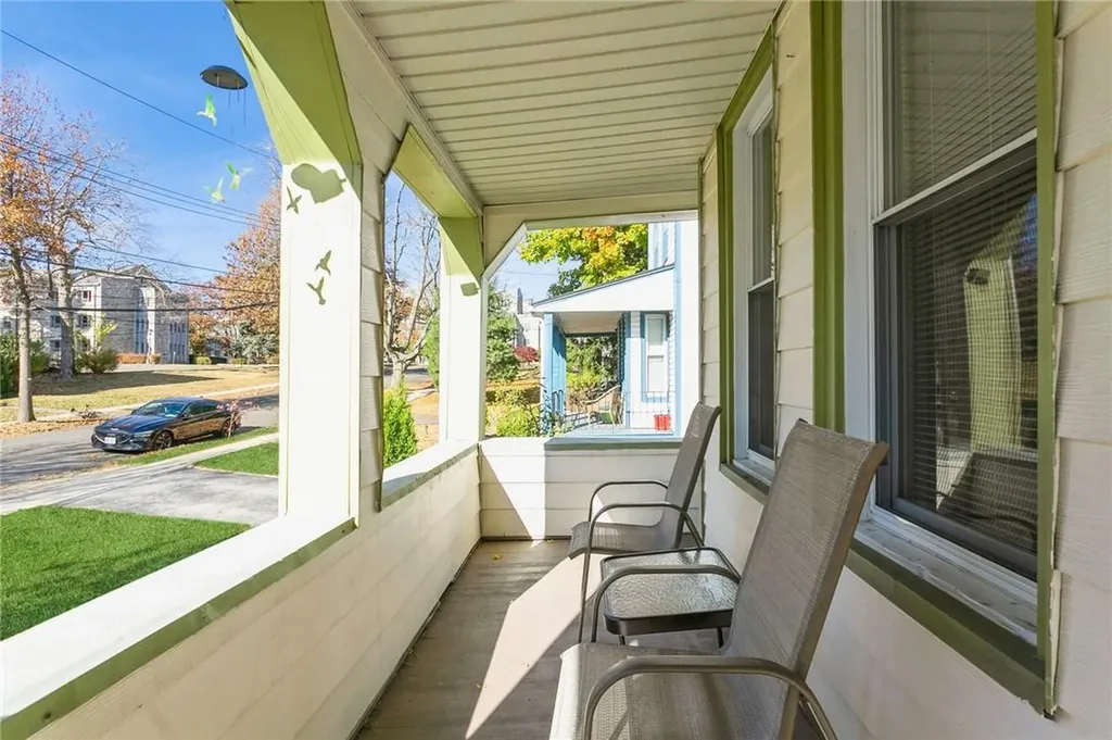 20 Hemlock Place New Rochelle NY 10805