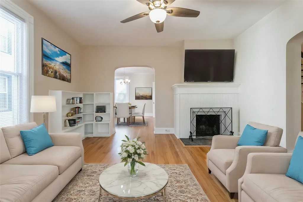 20 Hemlock Place New Rochelle NY 10805