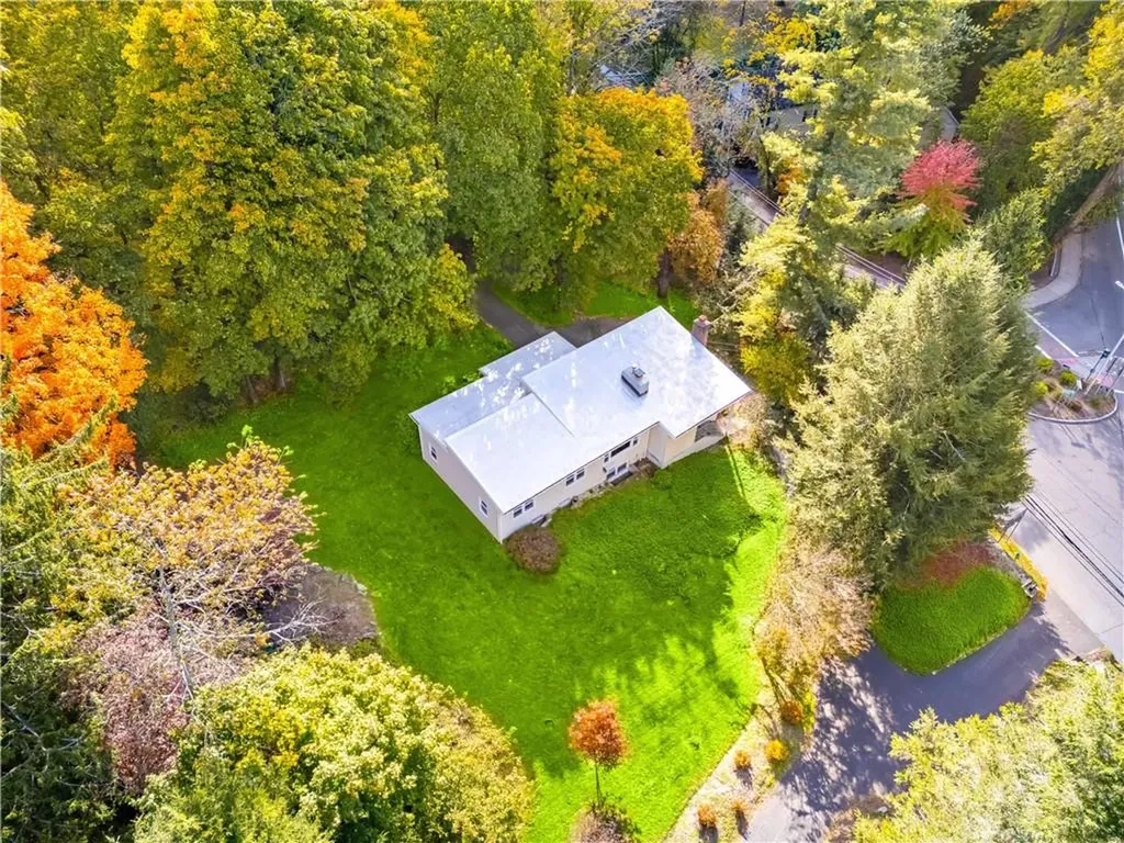 12 Pines Lane Chappaqua NY 10514