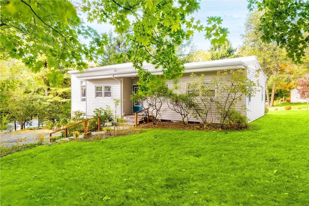 12 Pines Lane Chappaqua NY 10514