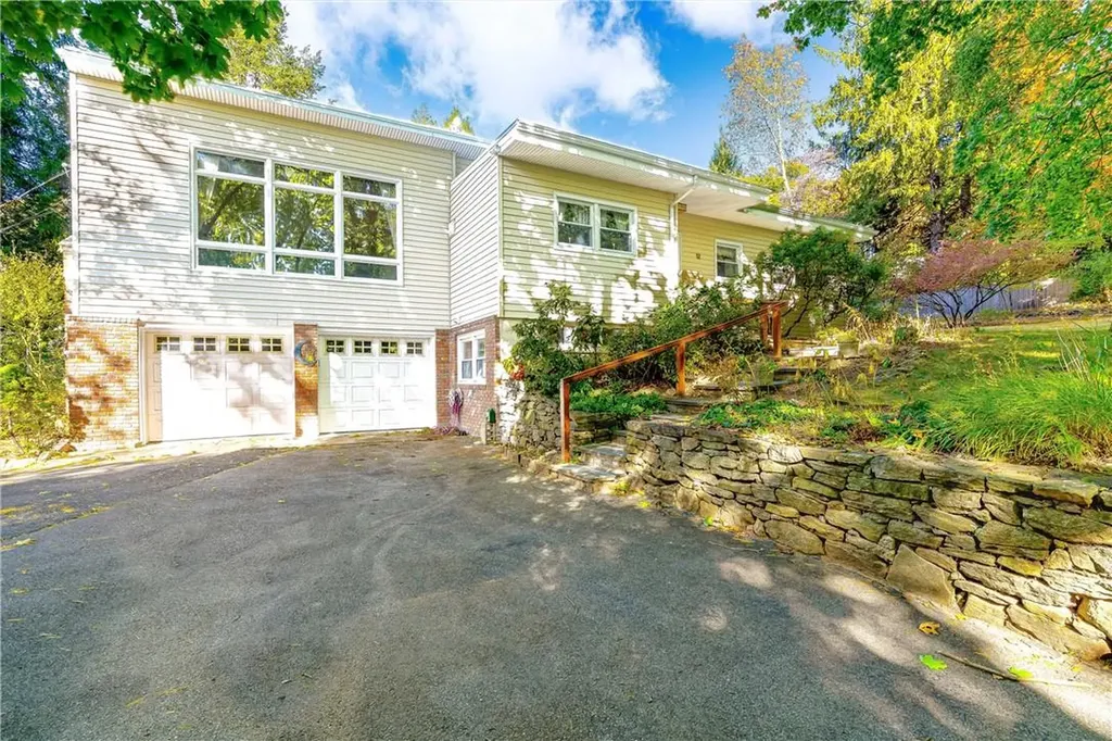 12 Pines Lane Chappaqua NY 10514