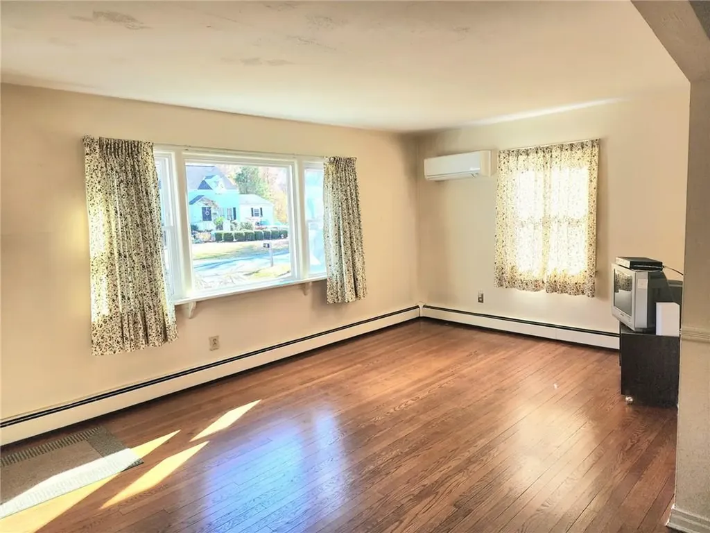 53 Maple Avenue Fishkill NY 12524