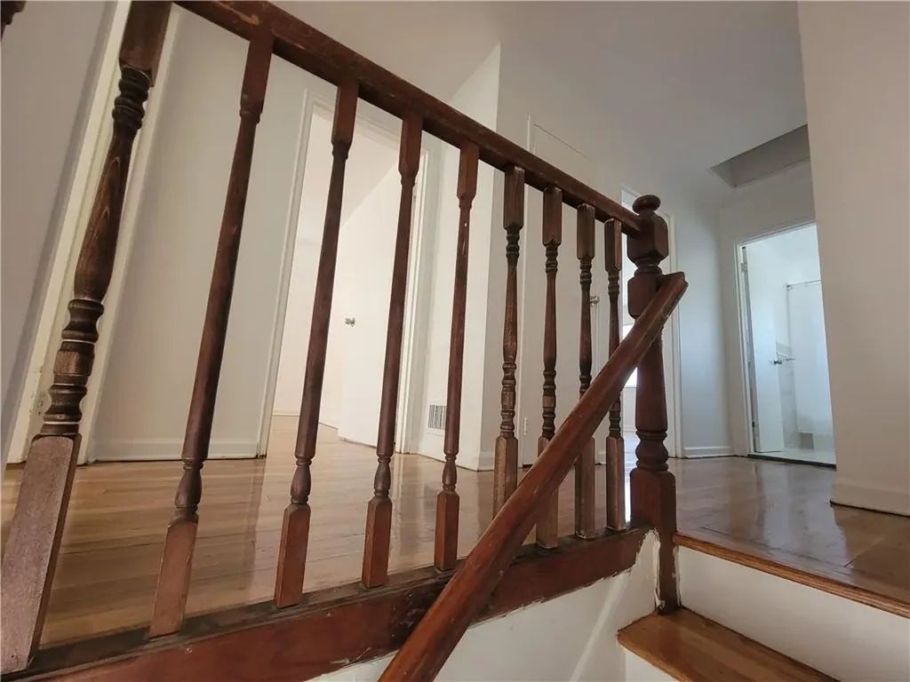 1017 E 218th Street Bronx NY 10469