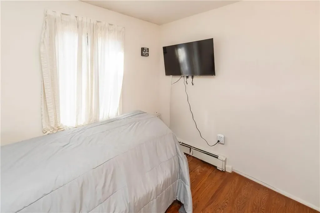 8 Colonial Avenue Fishkill NY 12524