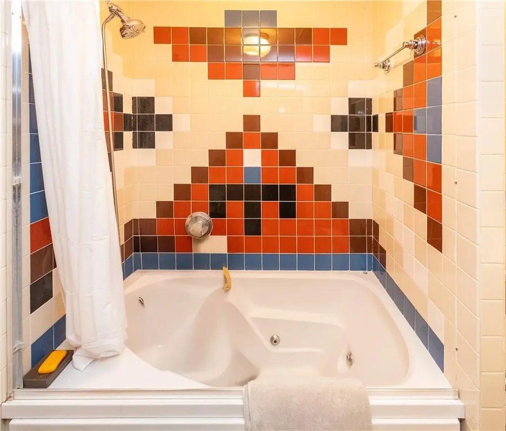 8 Colonial Avenue Fishkill NY 12524