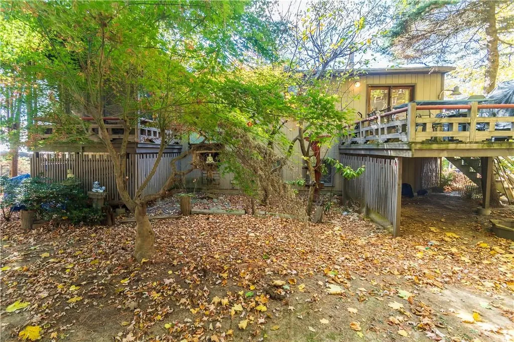 8 Colonial Avenue Fishkill NY 12524
