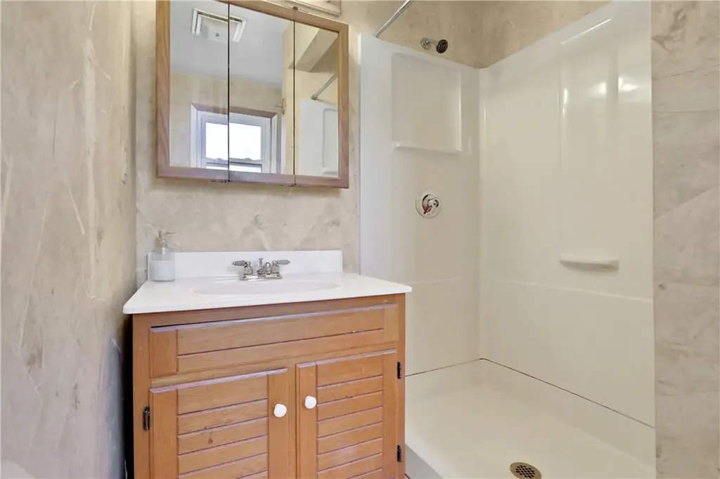 19 Frost Lane Cornwall NY 12518