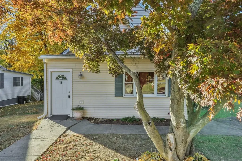 19 Frost Lane Cornwall NY 12518