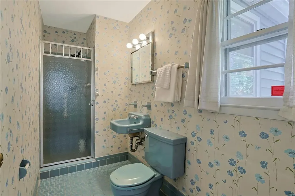 12 Kenneth Road White Plains NY 10605