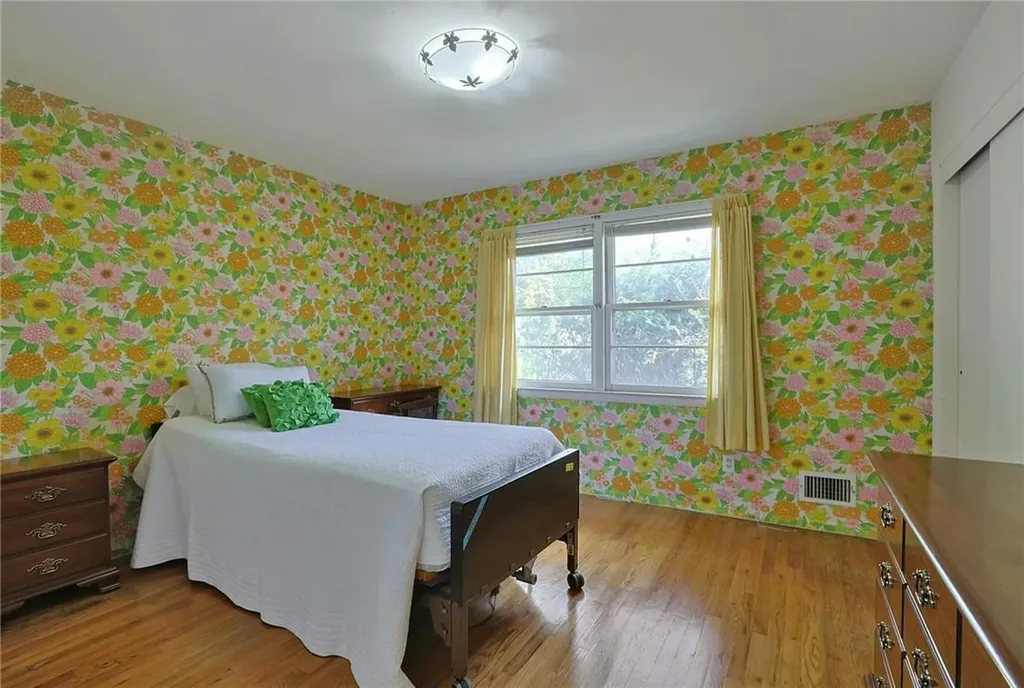 12 Kenneth Road White Plains NY 10605