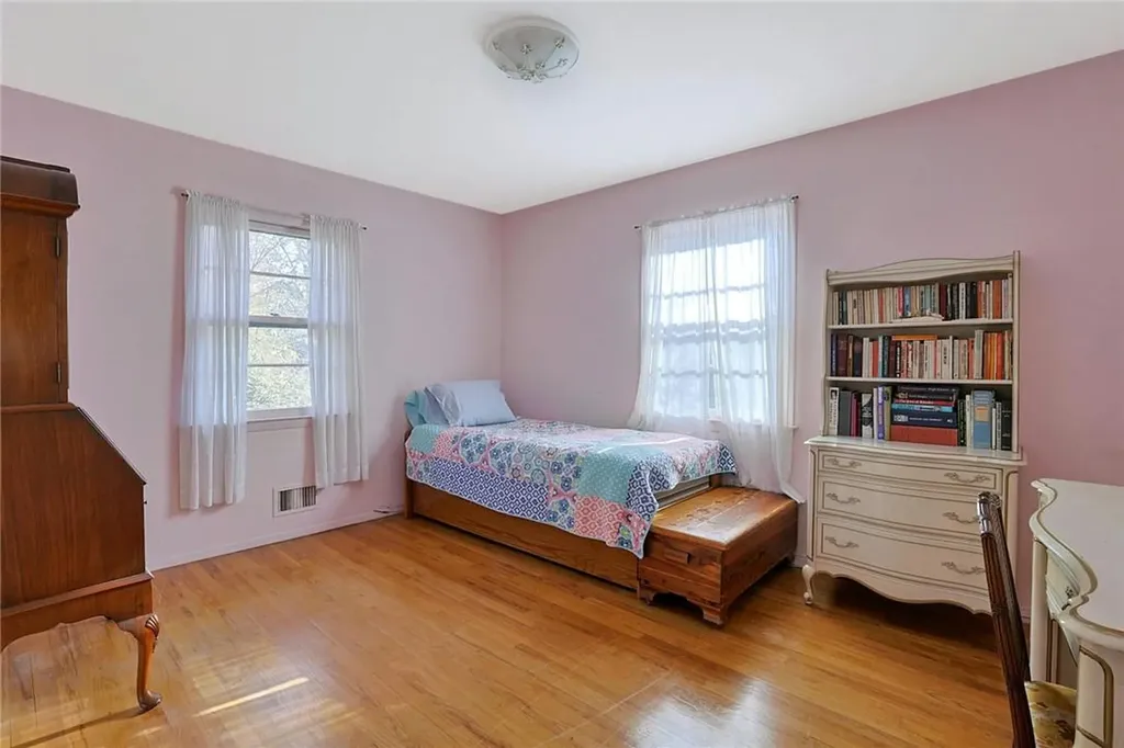 12 Kenneth Road White Plains NY 10605