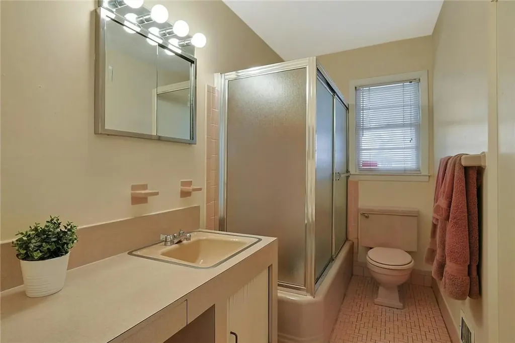 12 Kenneth Road White Plains NY 10605