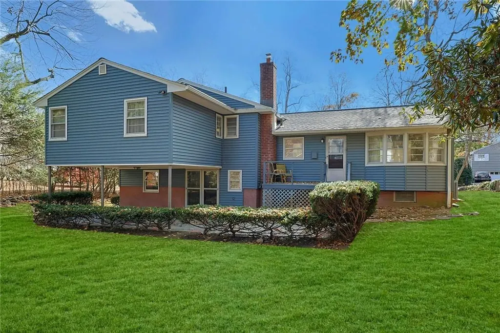 12 Kenneth Road White Plains NY 10605