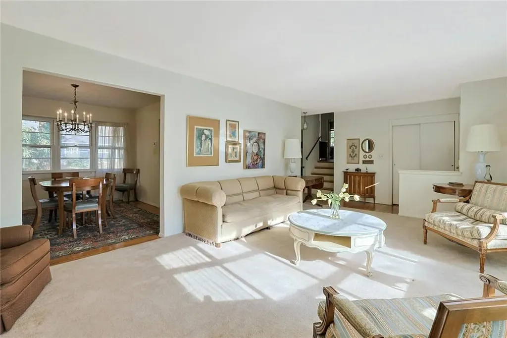 12 Kenneth Road White Plains NY 10605