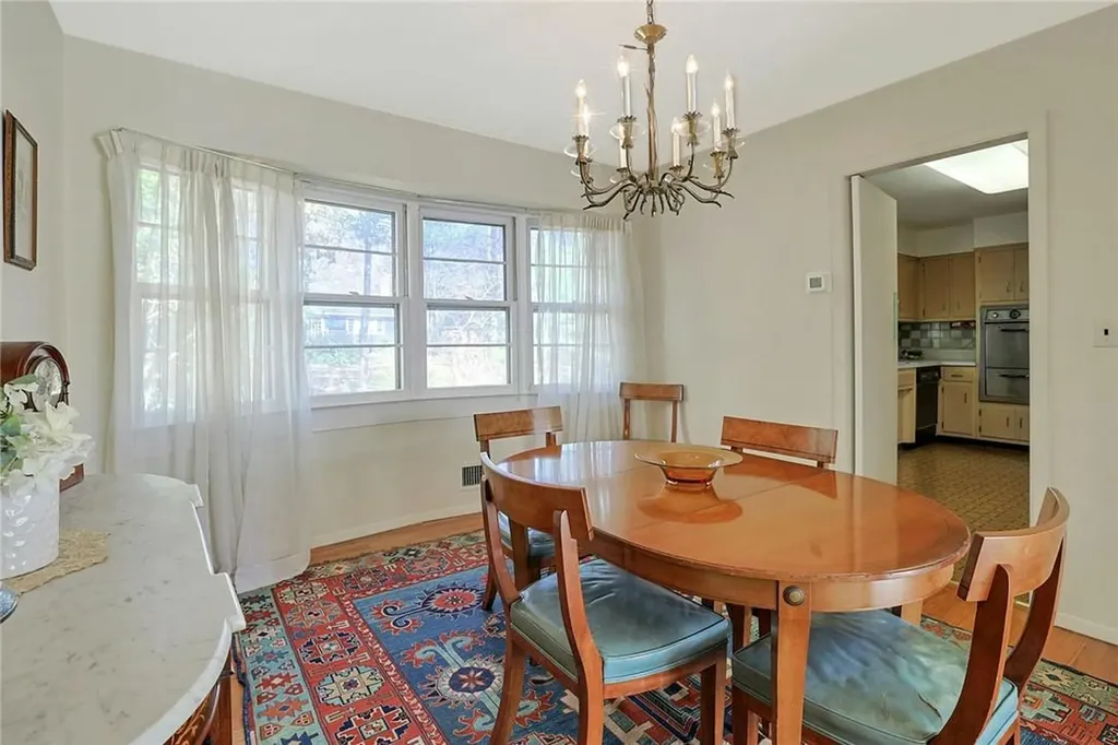 12 Kenneth Road White Plains NY 10605