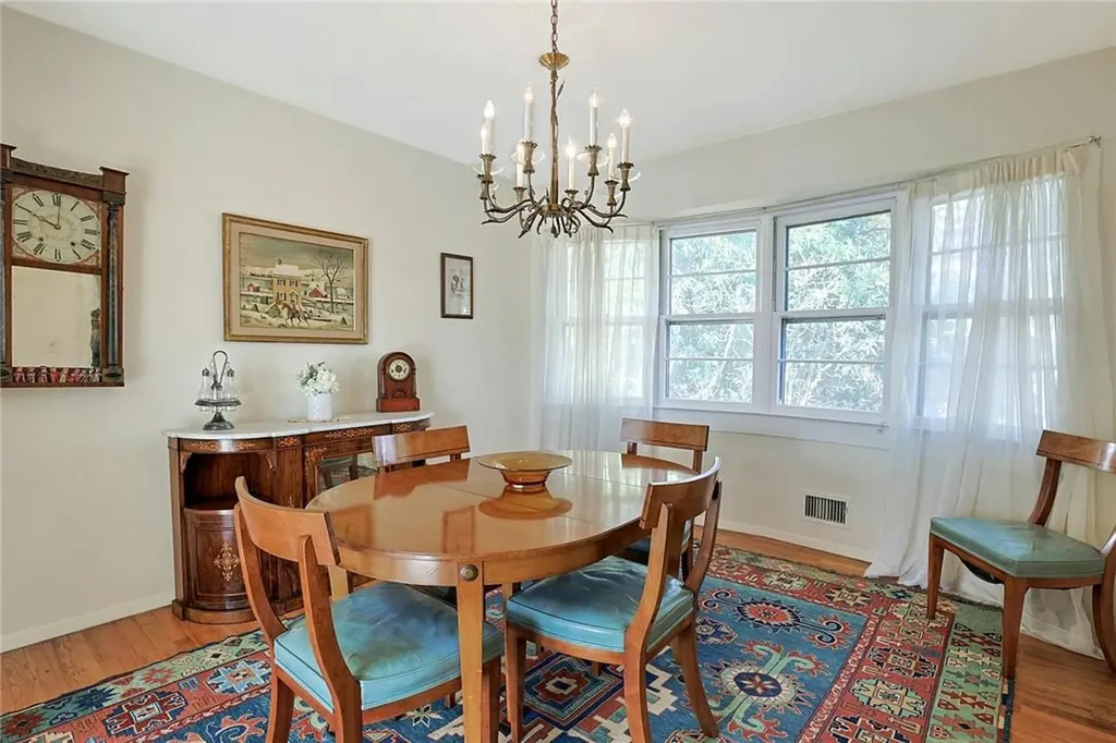 12 Kenneth Road White Plains NY 10605