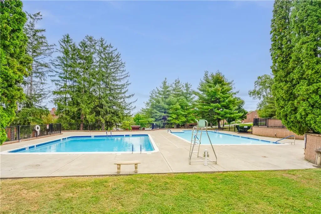 4002 Fox Lane Poughkeepsie NY 12603