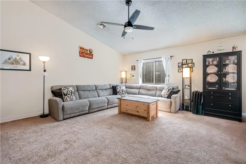 4002 Fox Lane Poughkeepsie NY 12603