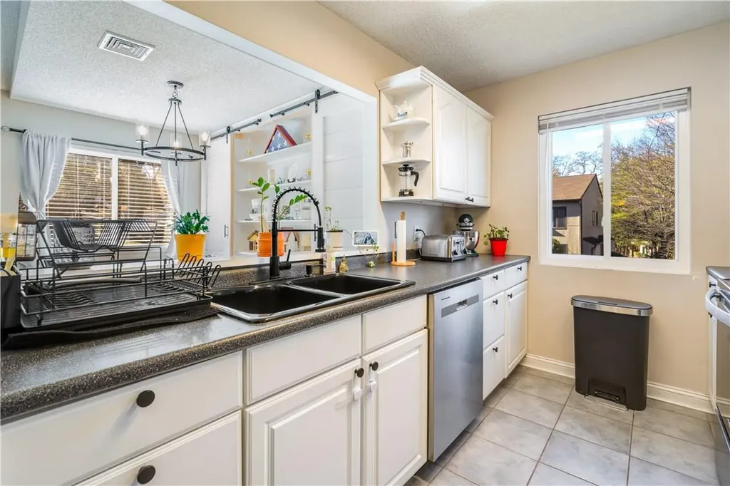 4002 Fox Lane Poughkeepsie NY 12603