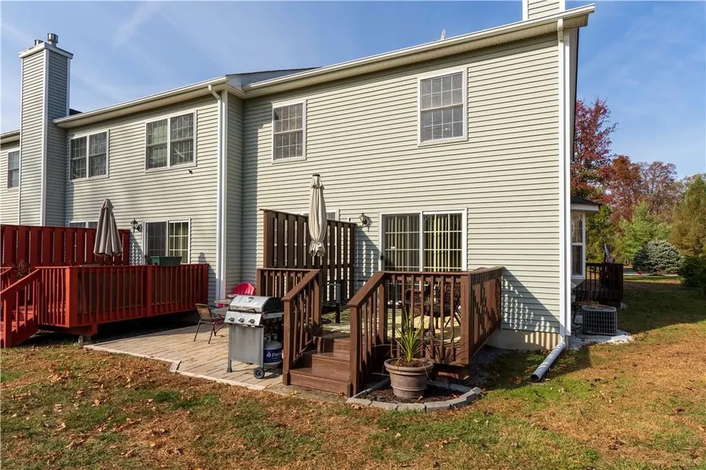 288 Pinebrook Drive Hyde Park NY 12538