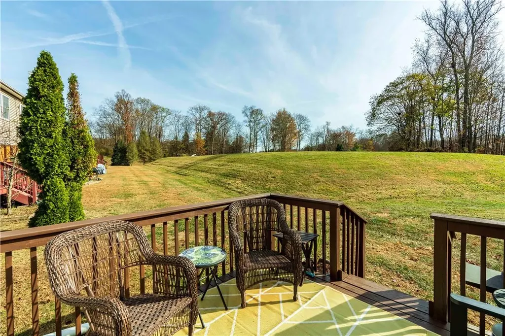 288 Pinebrook Drive Hyde Park NY 12538