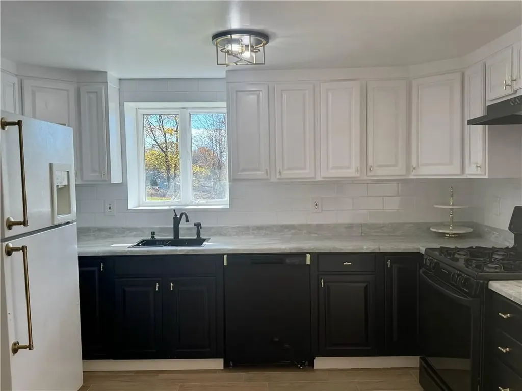 11 Provost Place Mahopac NY 10541