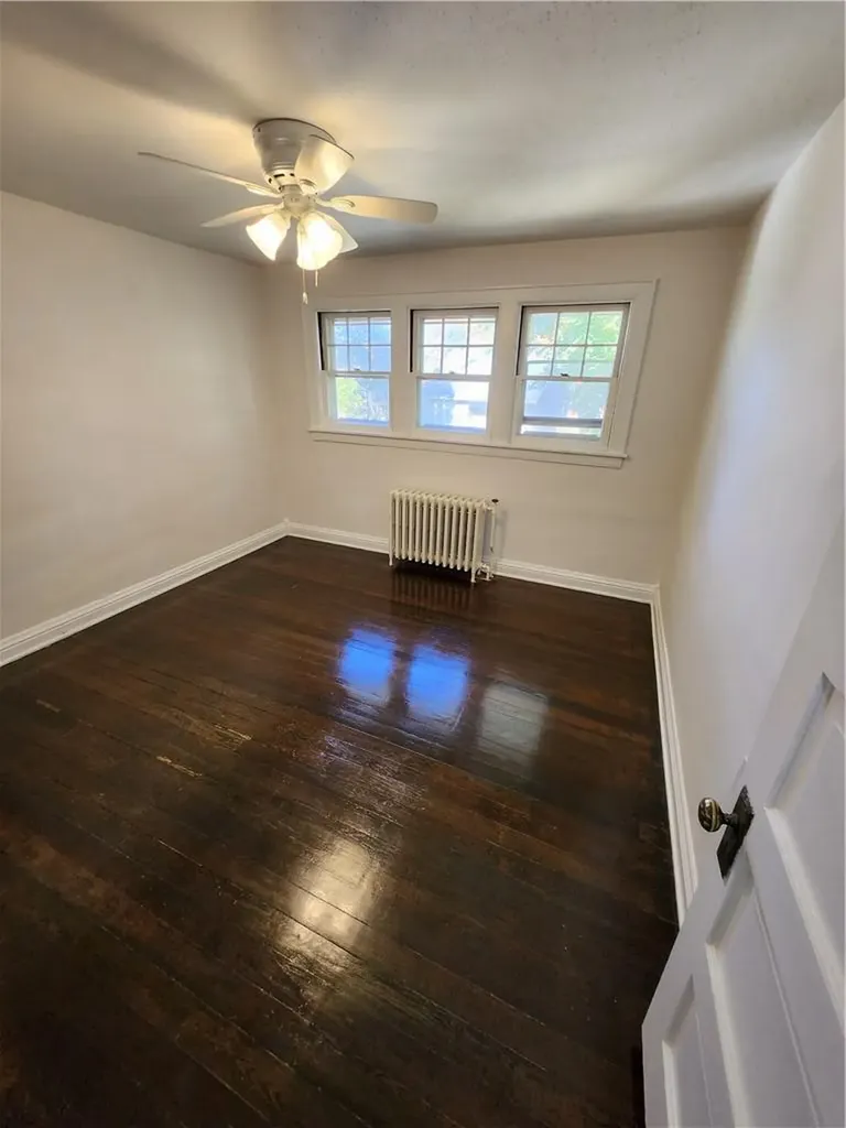 27 Hinkley Place Poughkeepsie NY 12601