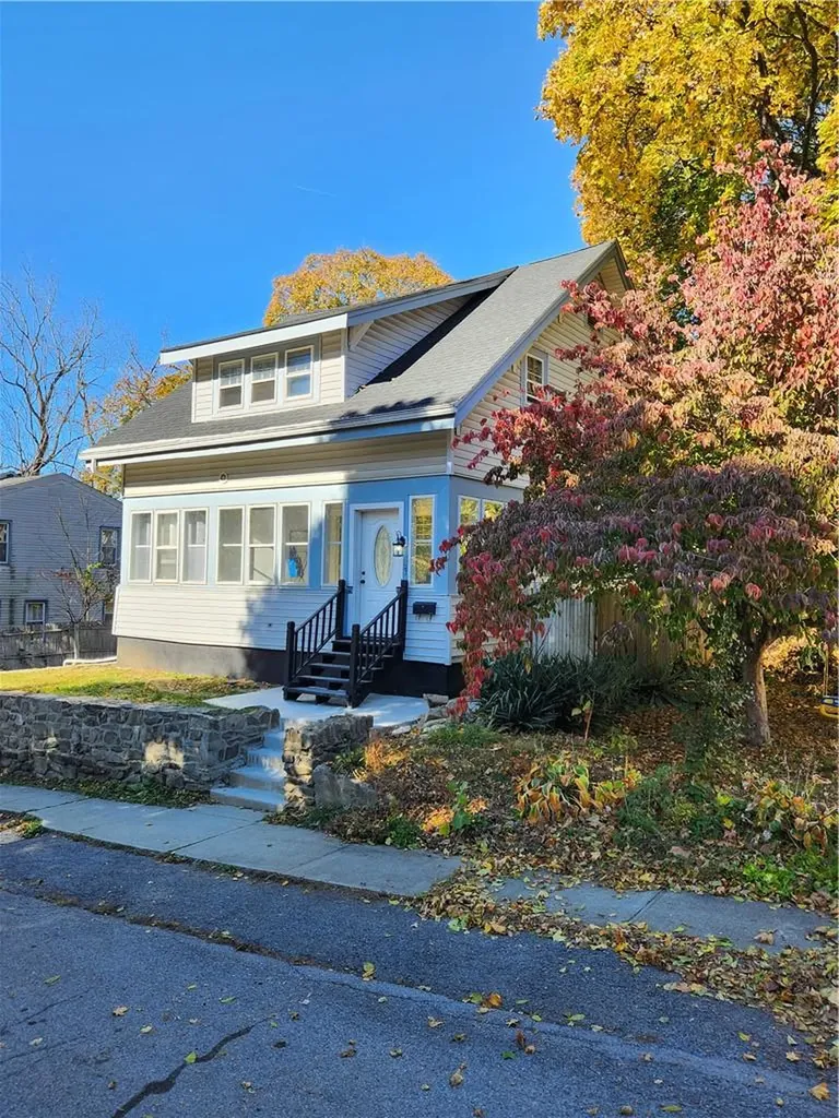 27 Hinkley Place Poughkeepsie NY 12601