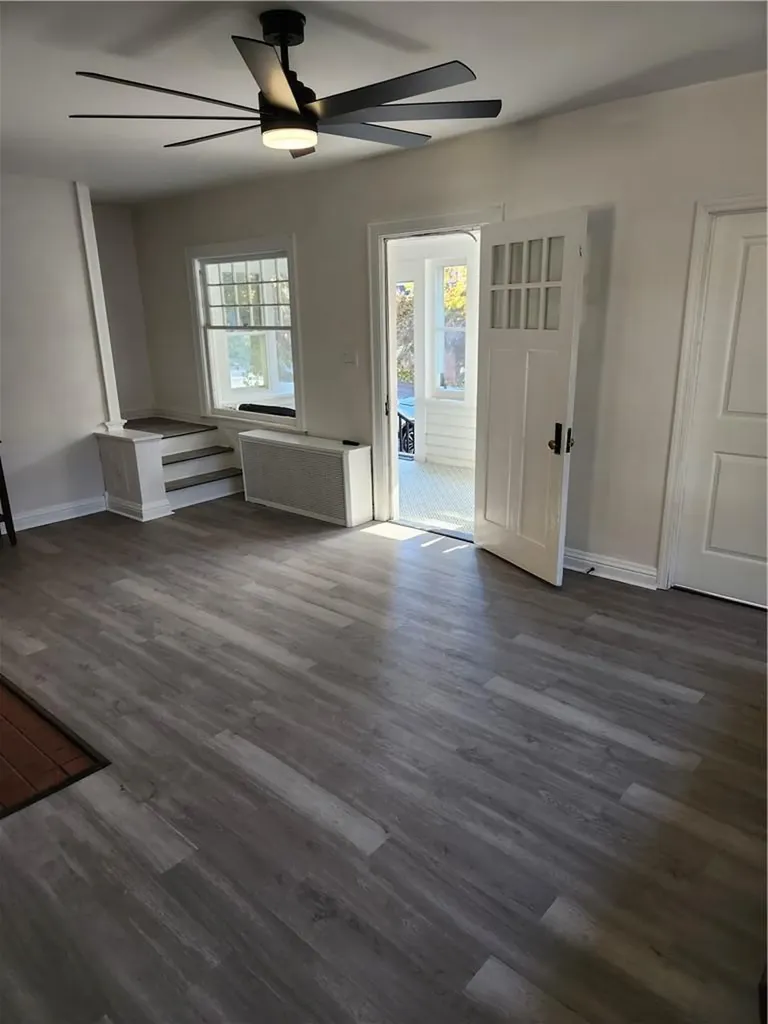27 Hinkley Place Poughkeepsie NY 12601