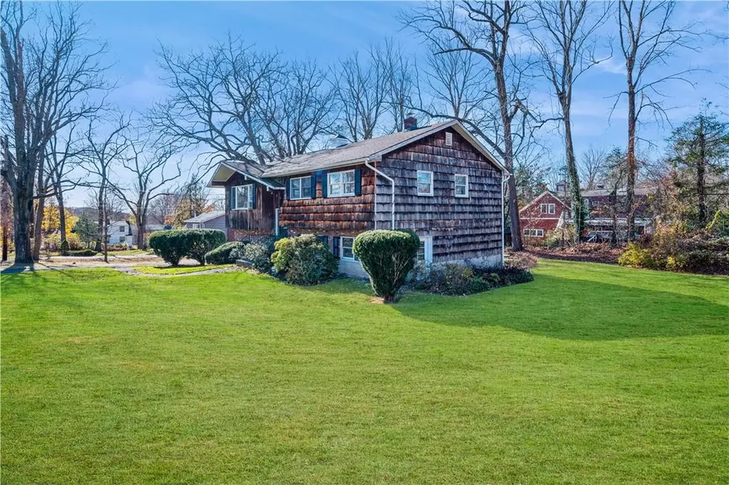 4 Highland Terrace Mahopac NY 10541